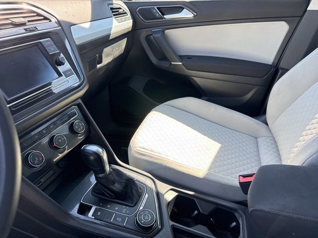 Used 2018 Volkswagen Tiguan S image 19