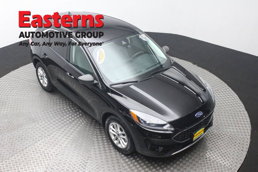 Used 2022 Ford Escape SE image 3