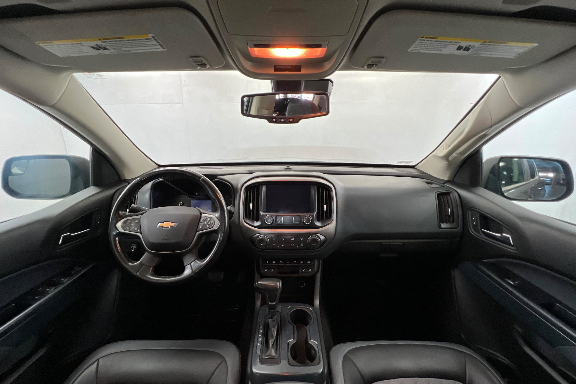 Used 2021 Chevrolet Colorado Z71 w/ Safety Package AWD/4WD image 10