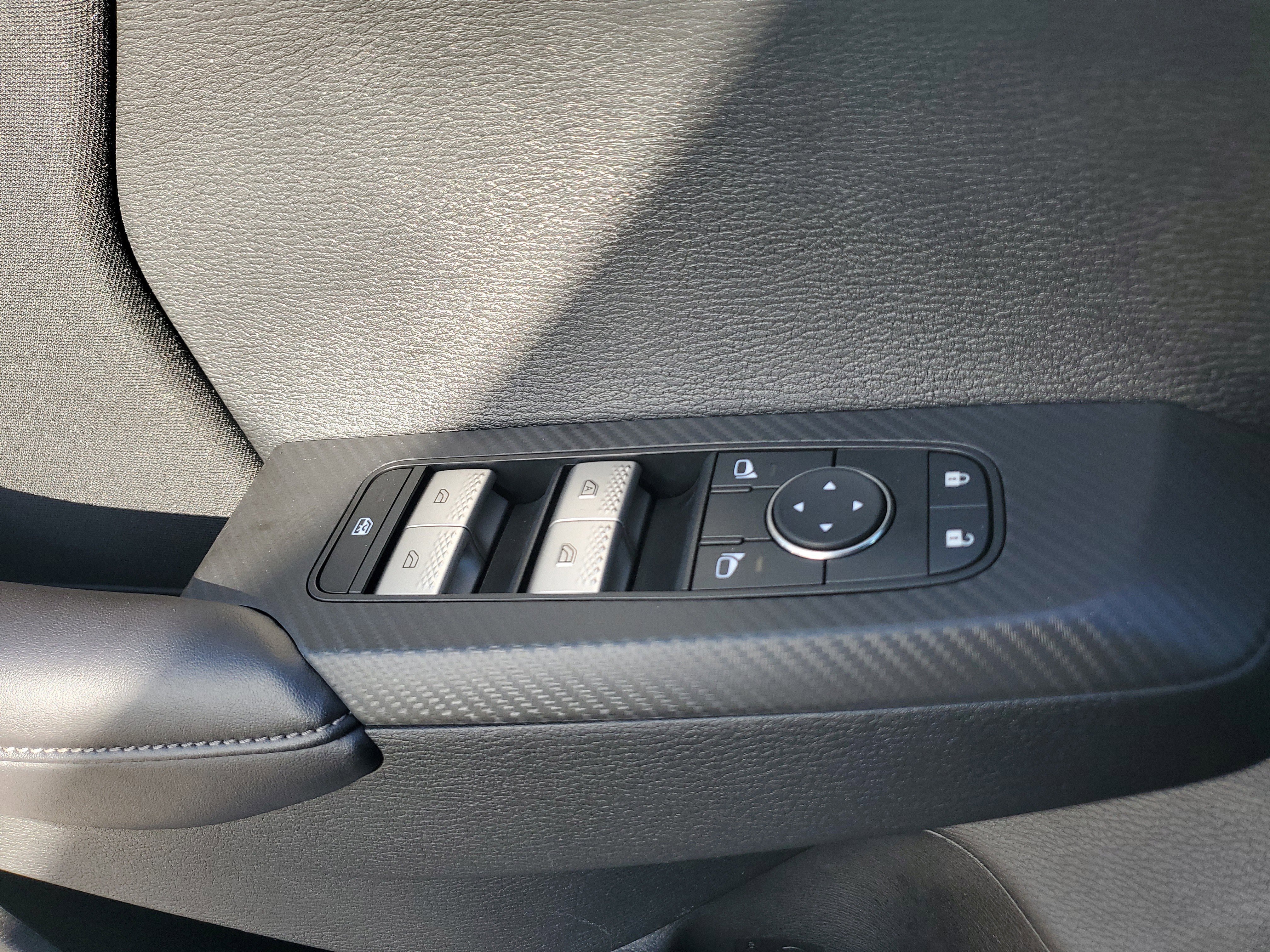 Used 2024 Mitsubishi Outlander ES image 28