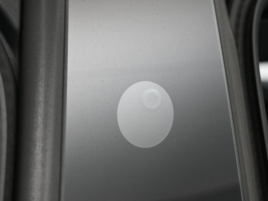 Used 2021 Tesla Model Y Long Range image 32