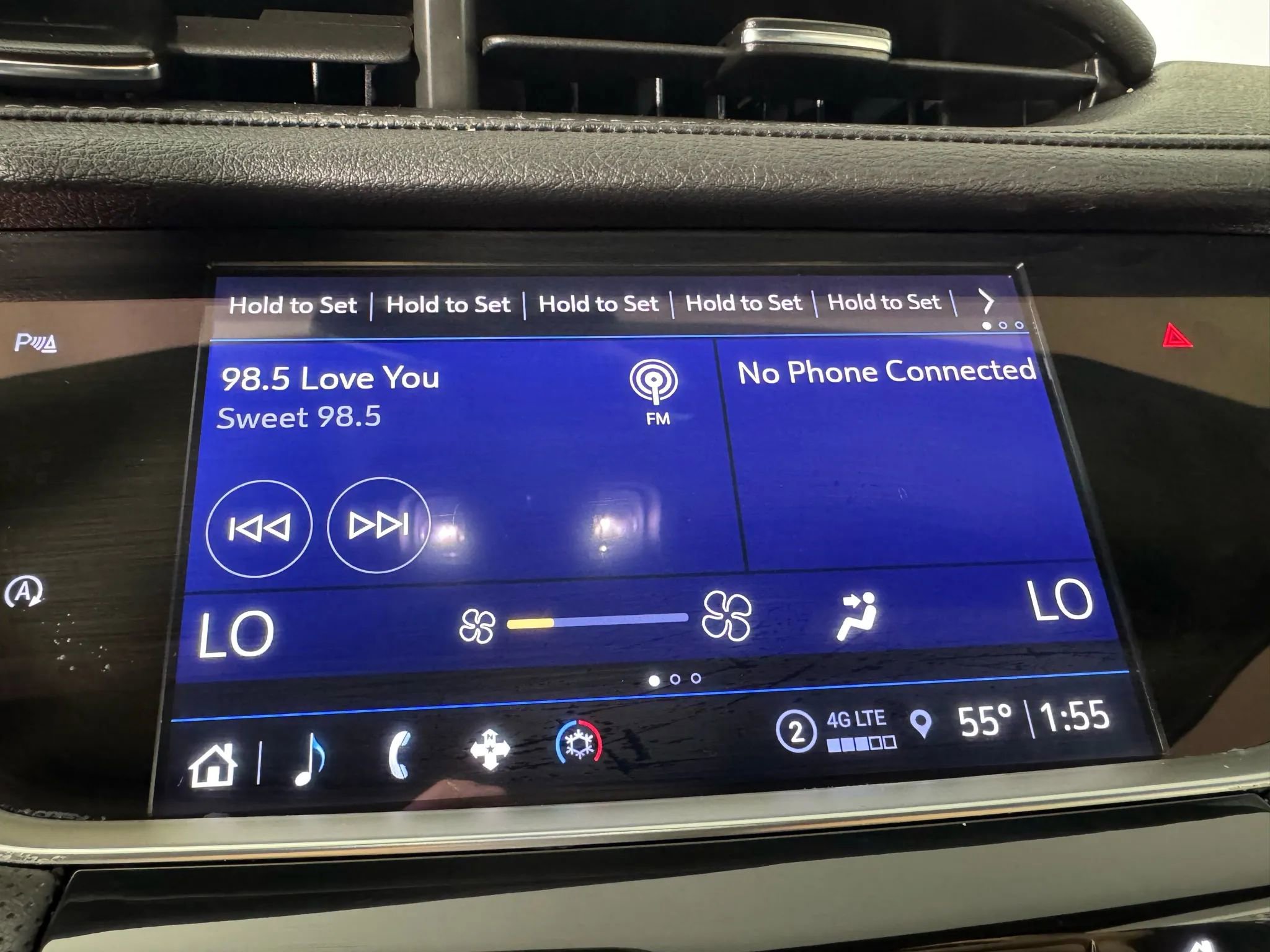 Used 2025 Cadillac XT5 Luxury w/ LPO, Floor Liner Package AWD/4WD image 19
