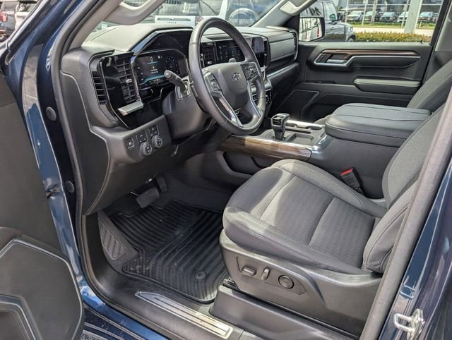 Used 2023 Chevrolet Silverado 1500 RST image 11