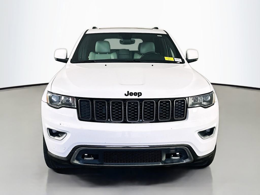 Used 2018 Jeep Grand Cherokee Limited image 2