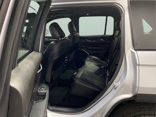 Used 2022 Jeep Grand Cherokee Altitude image 25