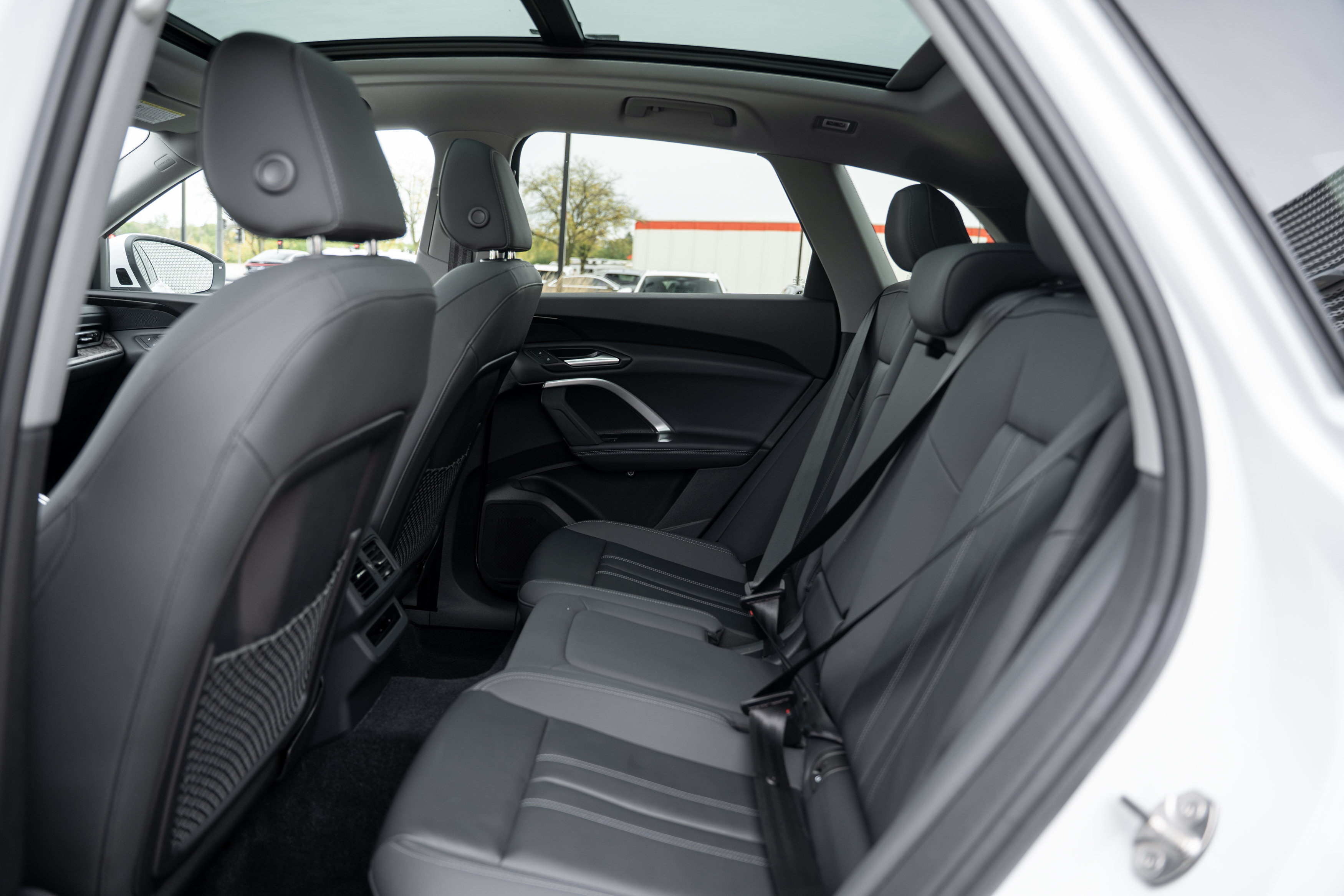 Certified 2025 Audi Q5 Premium w/ Convenience Package AWD/4WD image 12