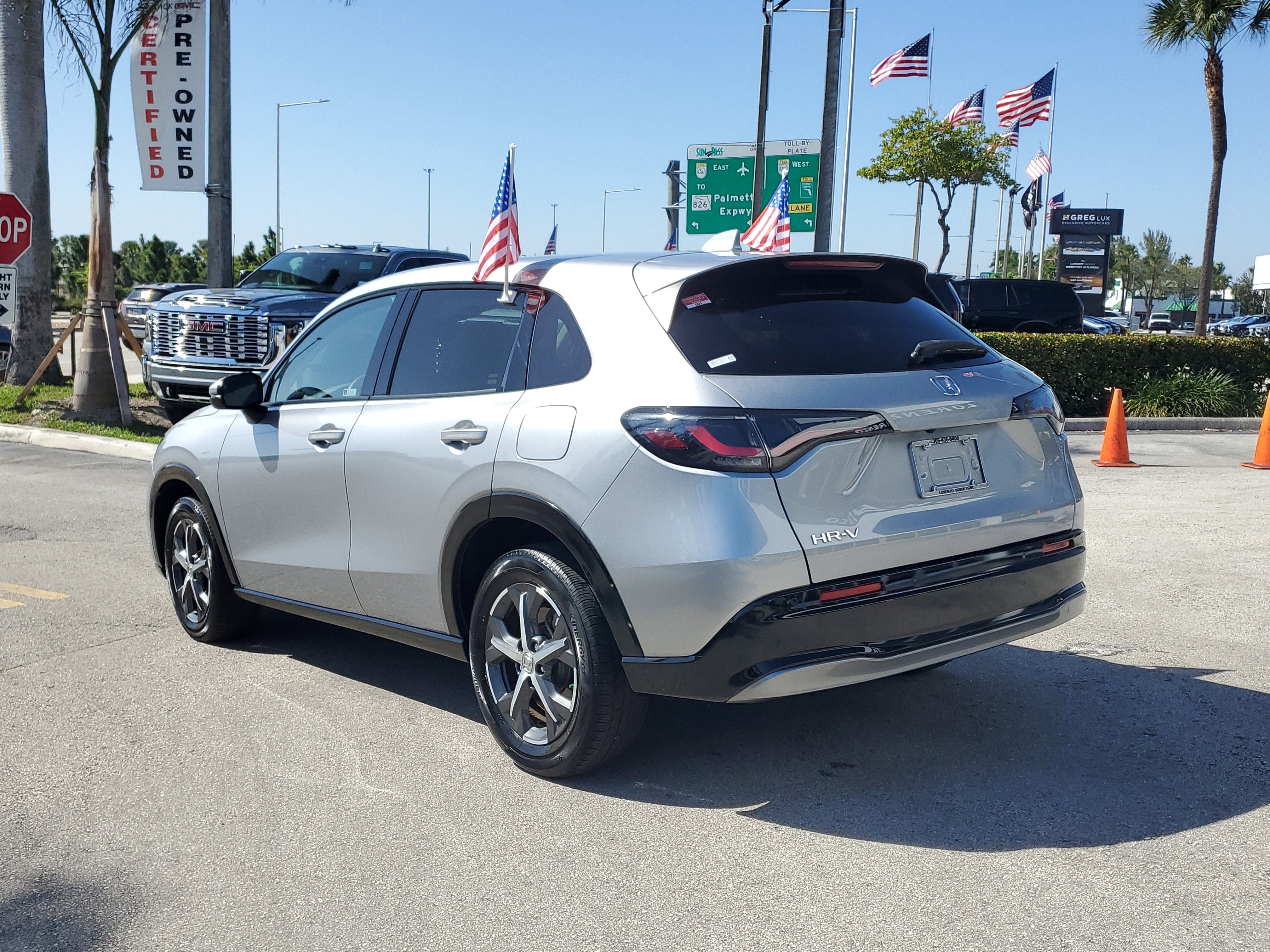 Used 2023 Honda HR-V EX-L image 7