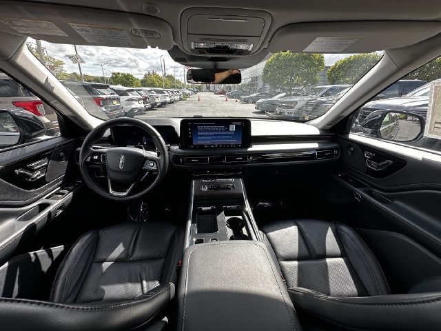 Certified 2025 Lincoln Aviator Reserve w/ Illumination Package AWD/4WD image 16