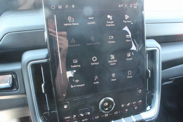 New 2025 GMC Yukon XL Denali w/ Sun & Power Step Package image 38