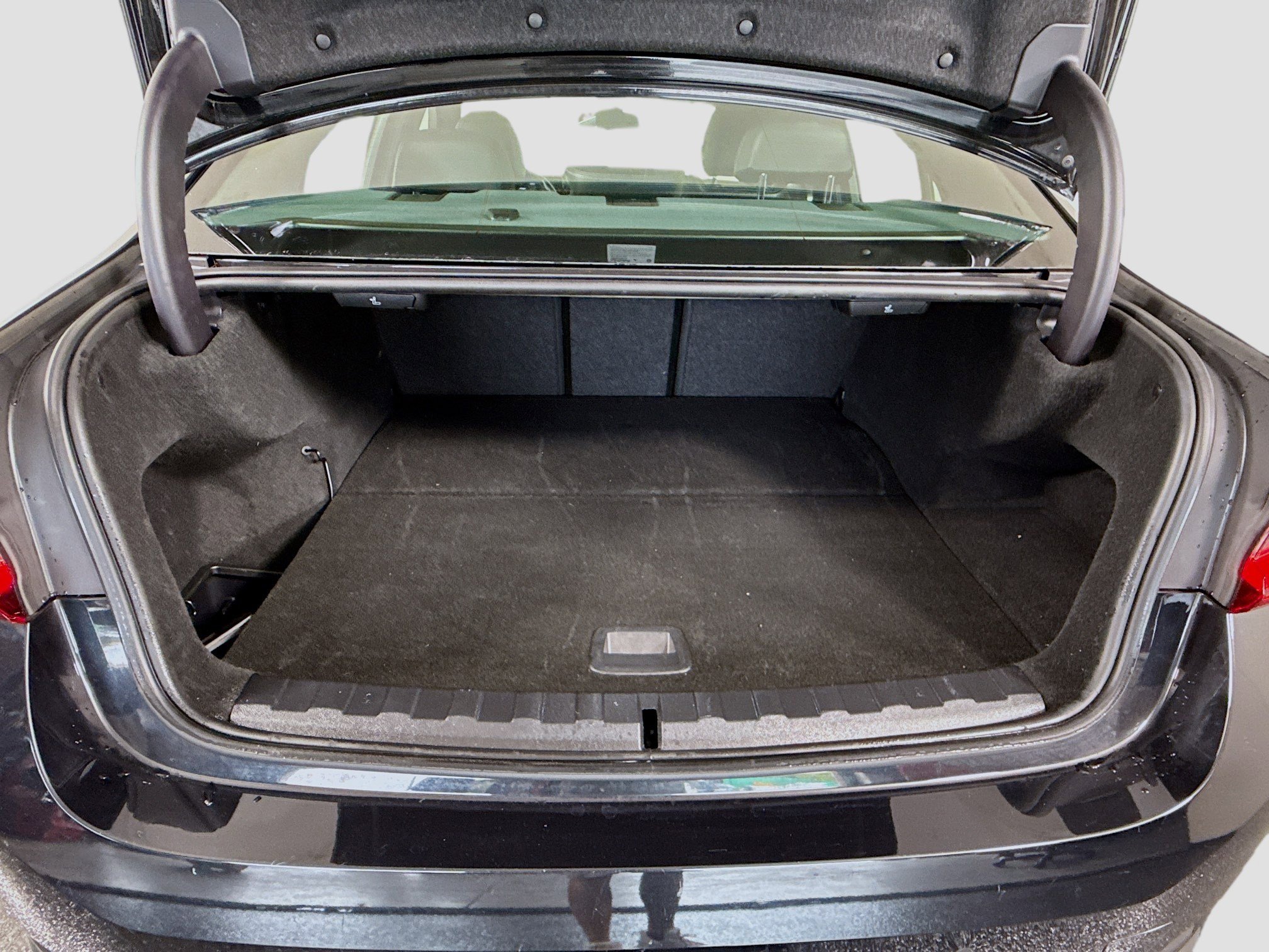 Used 2024 BMW 330e image 35