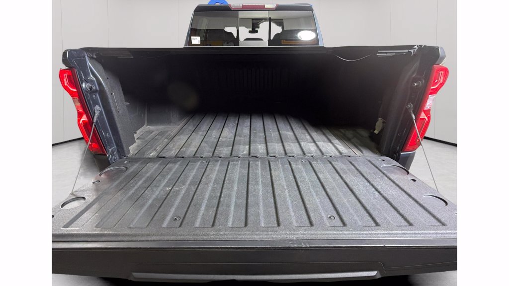 Used 2021 Chevrolet Silverado 1500 LT Trail Boss w/ Convenience Package II AWD/4WD image 28