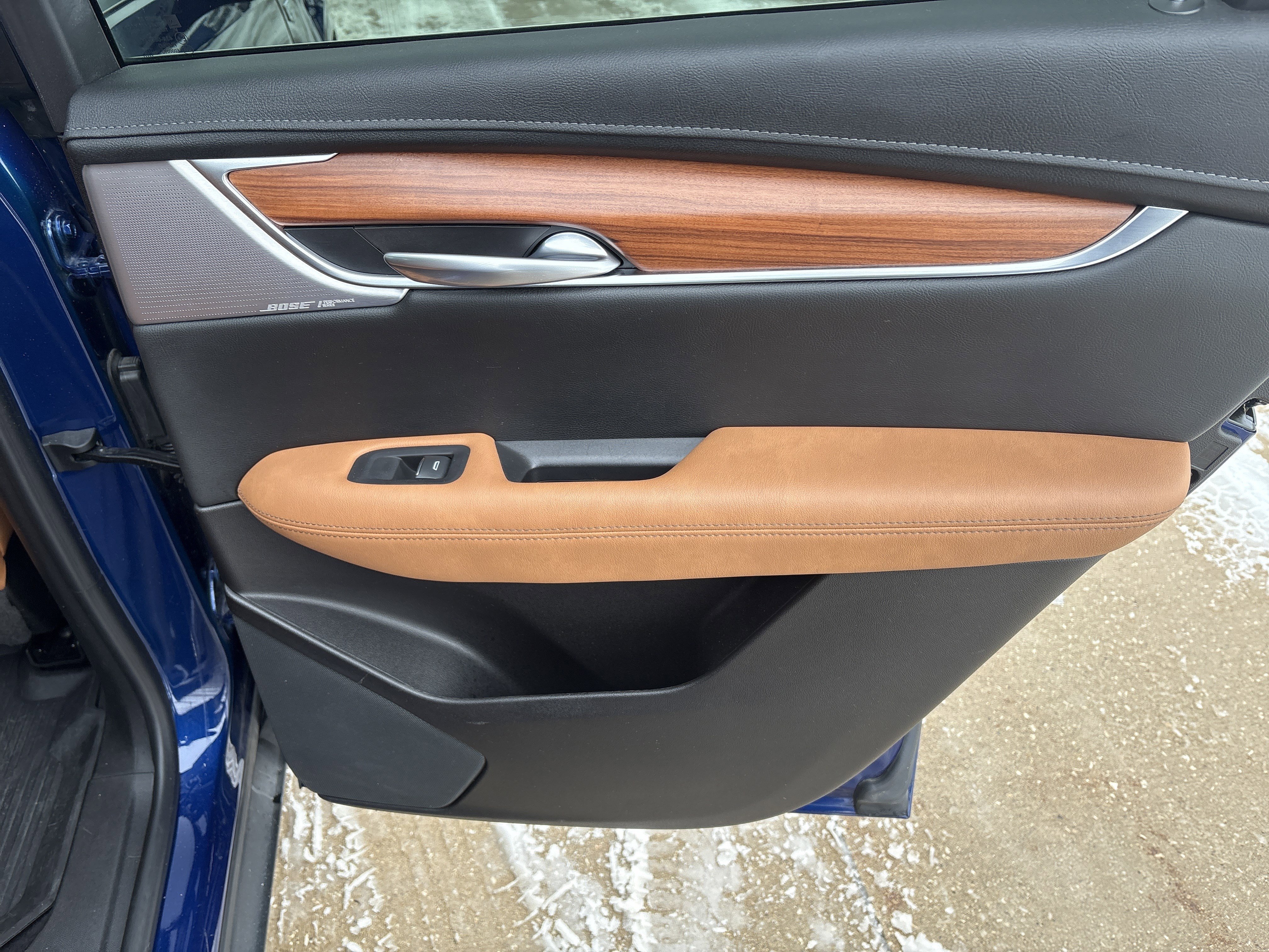 Used 2023 Cadillac XT5 Premium Luxury w/ LPO, Floor Liner Package image 15