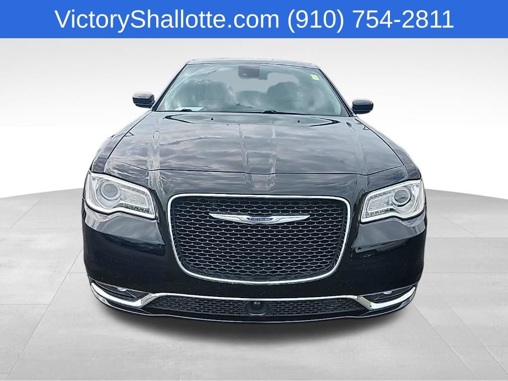 Used 2021 Chrysler 300 Touring L RWD image 3