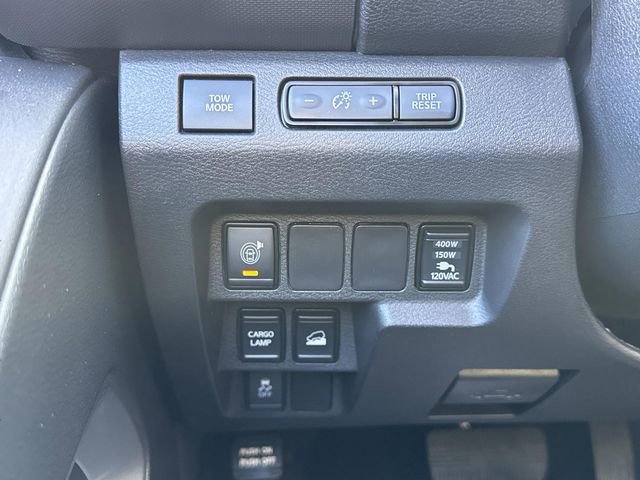 Used 2024 Nissan Frontier SV w/ SV Convenience Package image 23