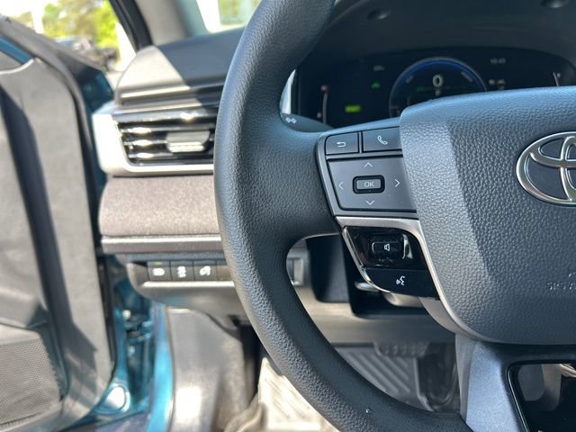 Used 2025 Toyota Camry LE FWD image 20
