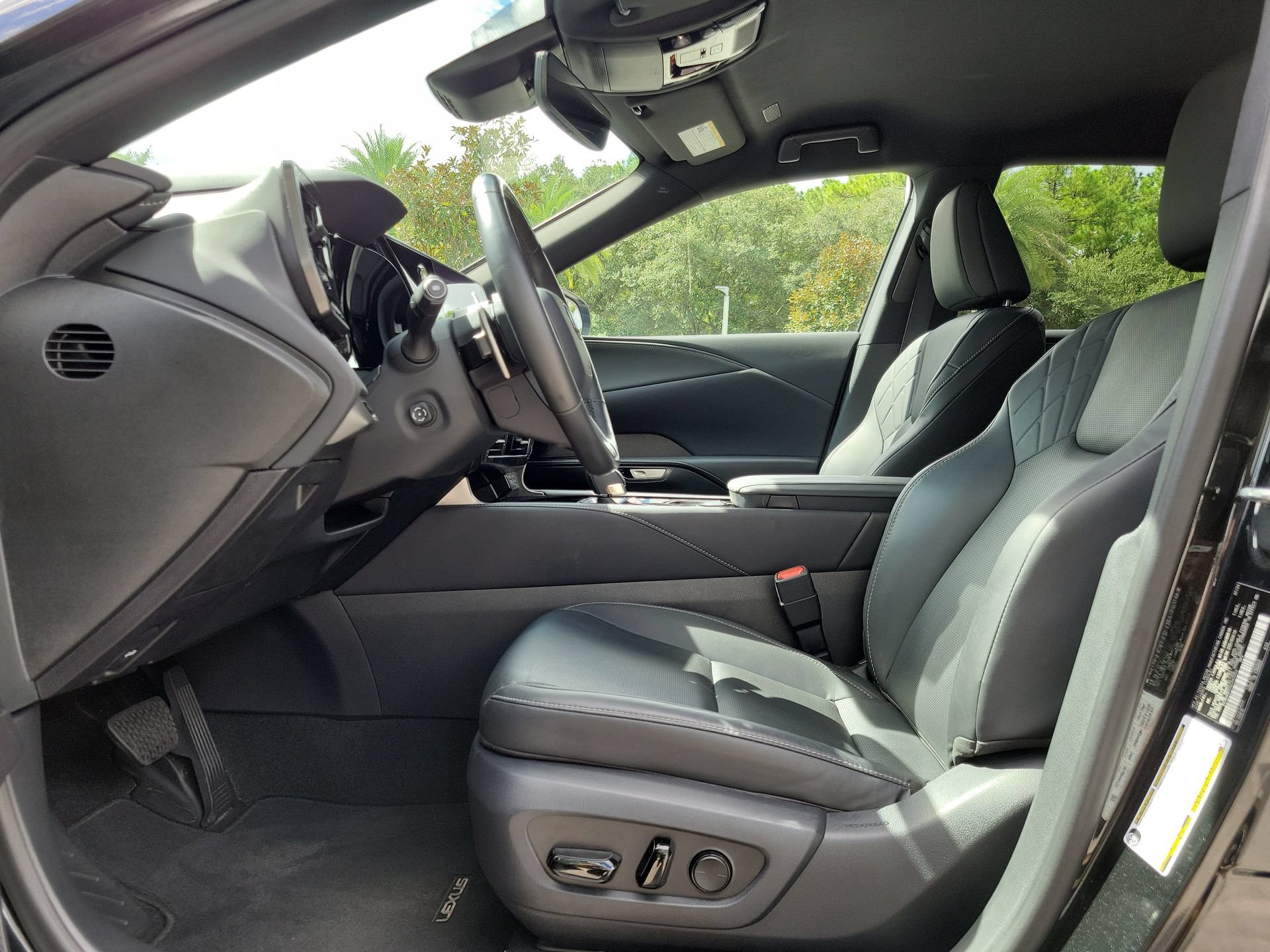 Used 2024 Lexus RX 350 FWD w/ Technology Package image 24