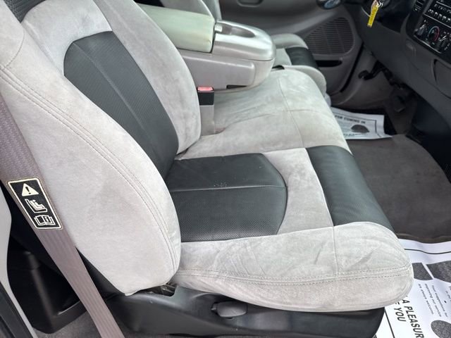 Used 2002 Ford F150 Lightning RWD image 14