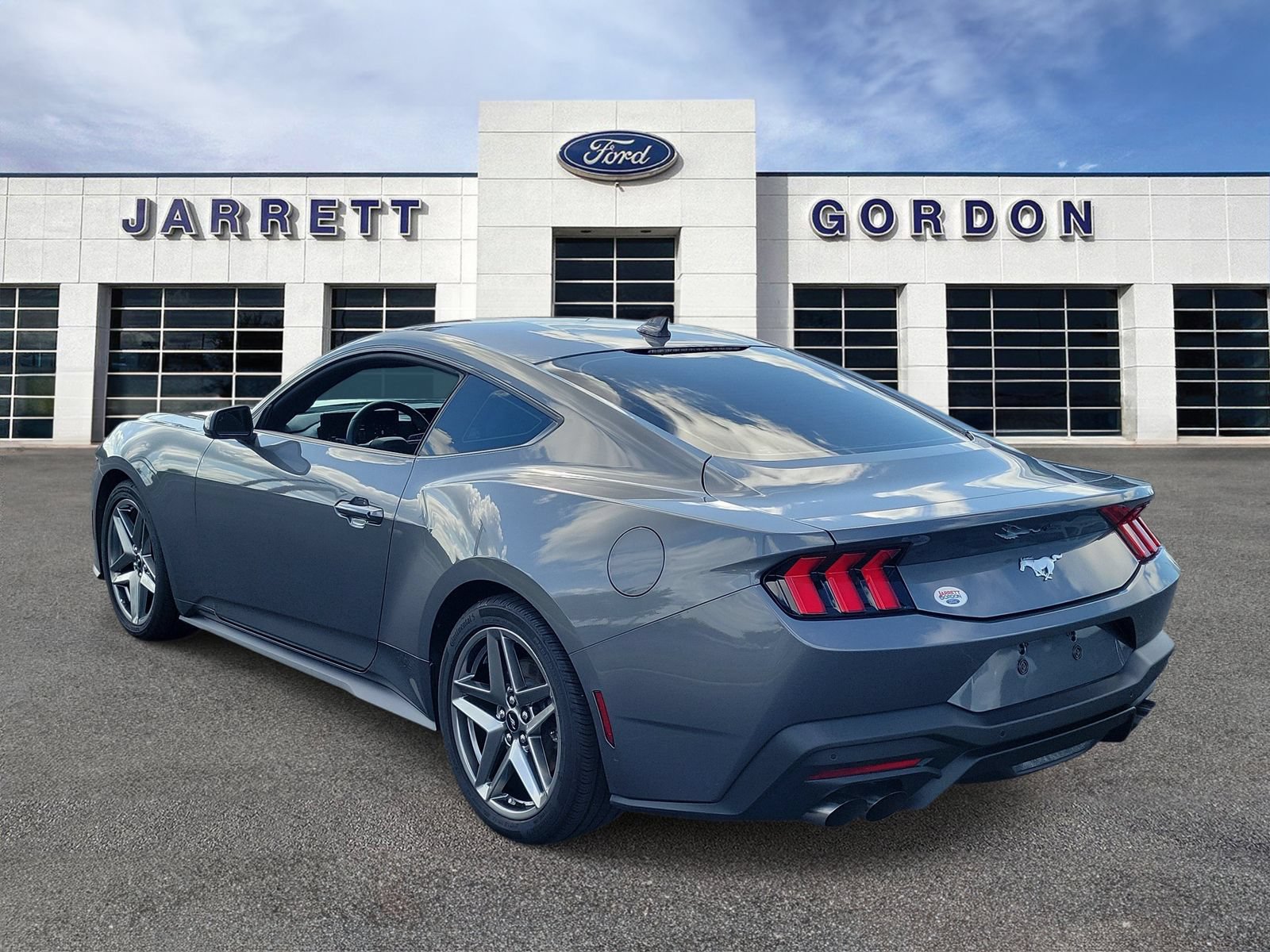 Certified 2024 Ford Mustang Coupe RWD image 3