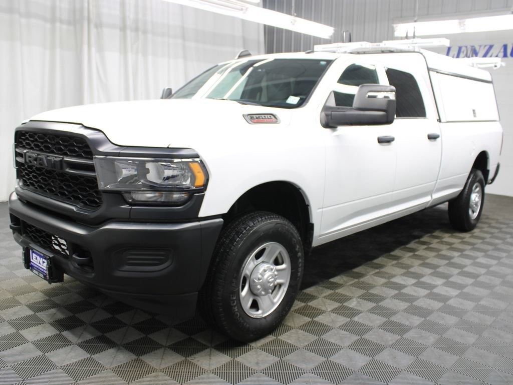 Used 2023 RAM 3500 Tradesman w/ Convenience Group AWD/4WD image 9