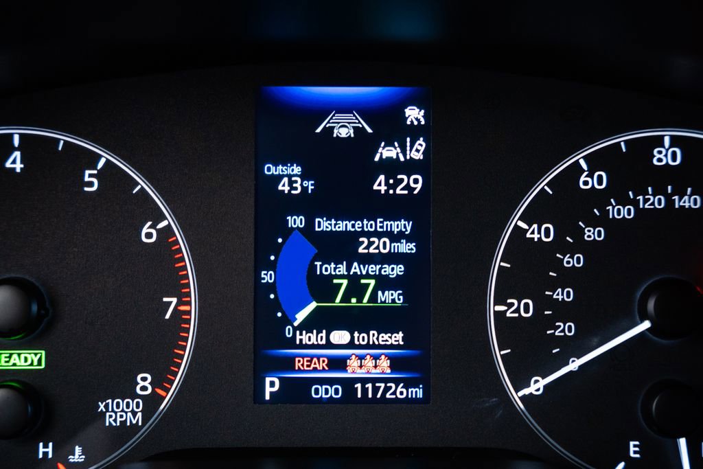 Used 2024 Toyota Corolla Cross SE image 36