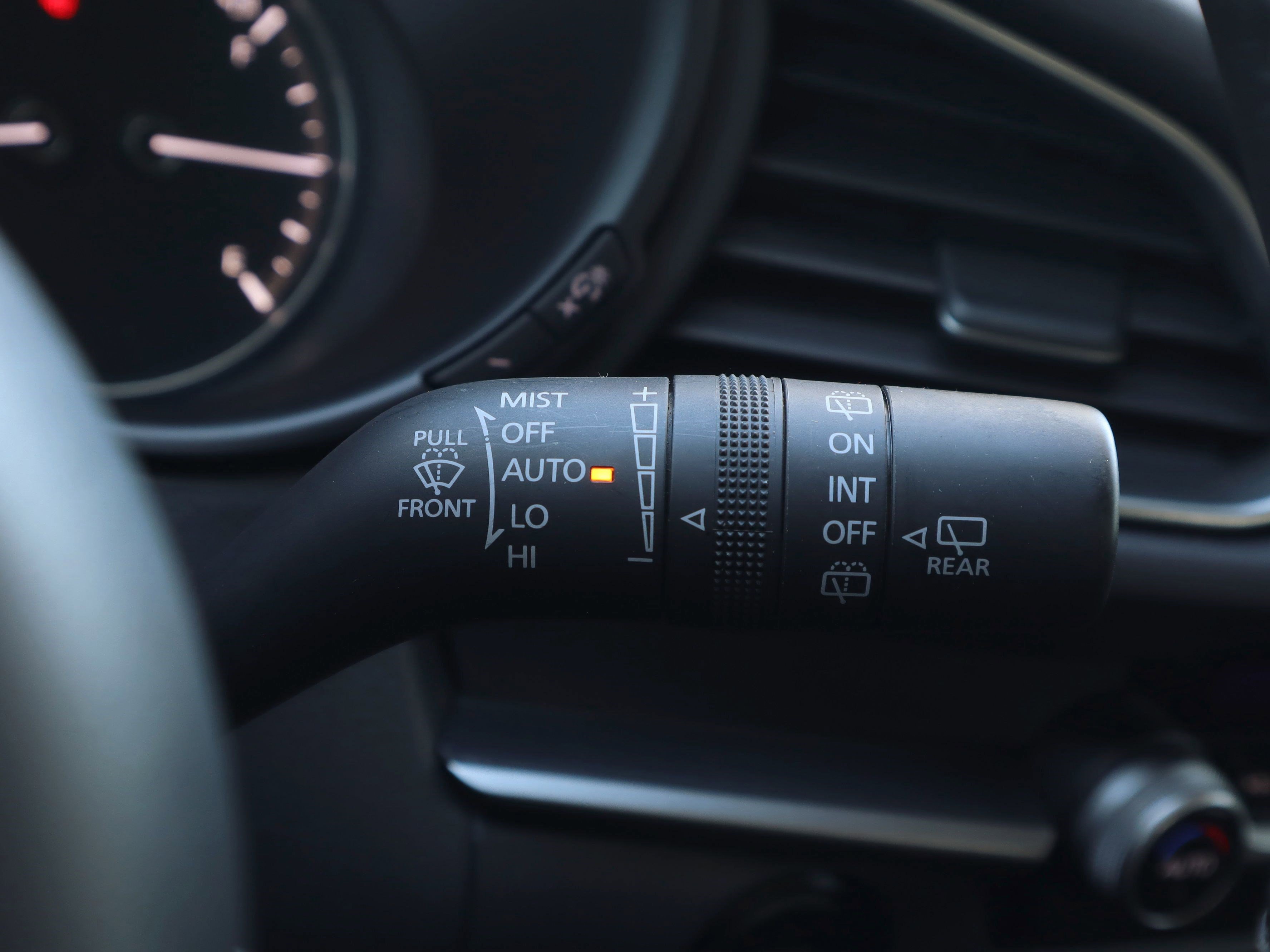 Certified 2024 MAZDA CX-30 AWD 2.5 S w/ Select Sport Pkg image 18