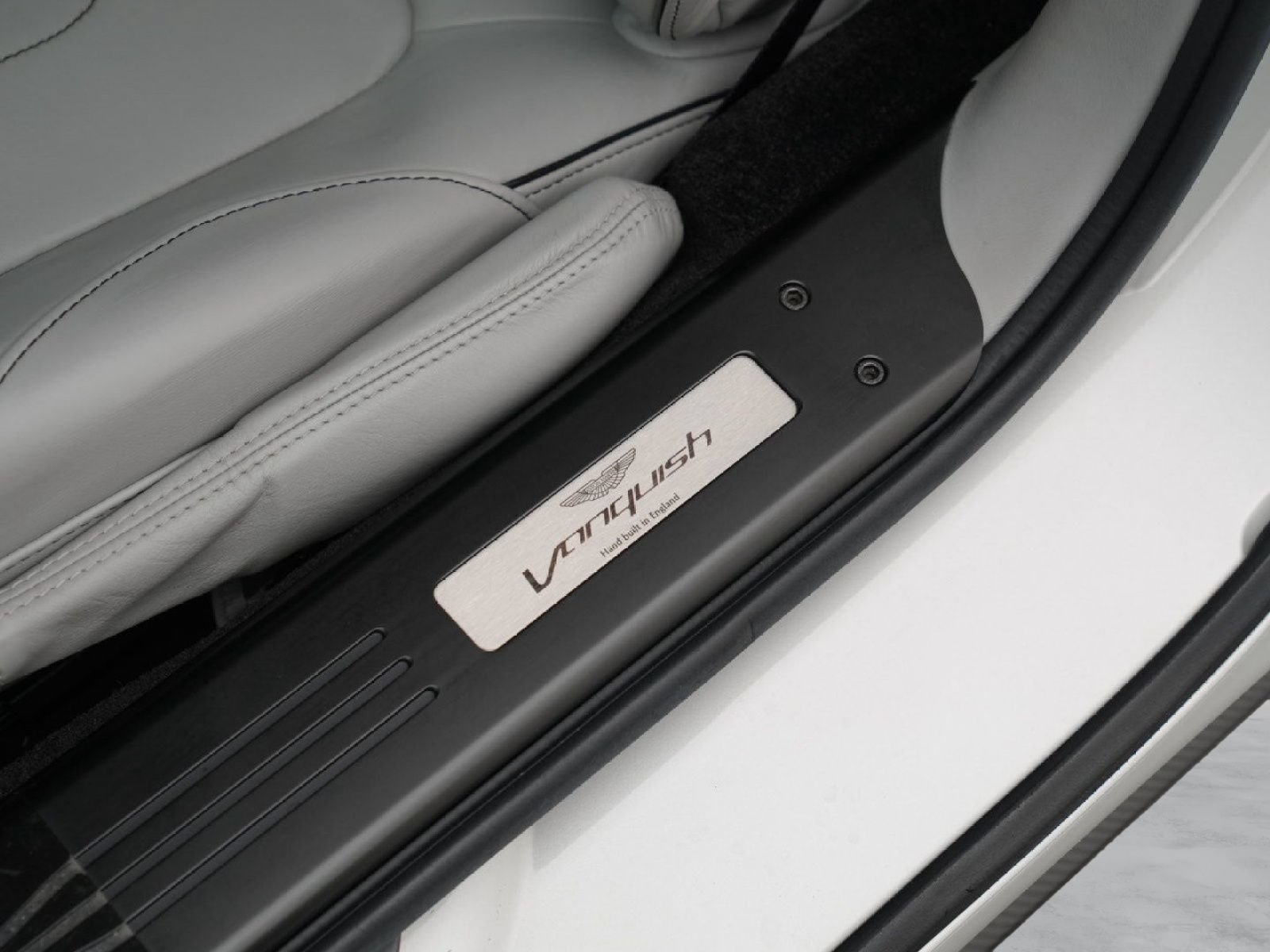 Used 2016 Aston Martin Vanquish Coupe RWD image 13