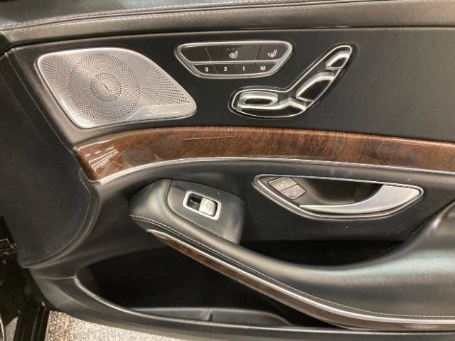 Used 2018 Mercedes-Benz S 560 4MATIC Sedan image 37