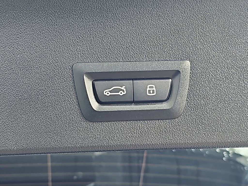 Used 2025 BMW X3 xDrive30i image 17