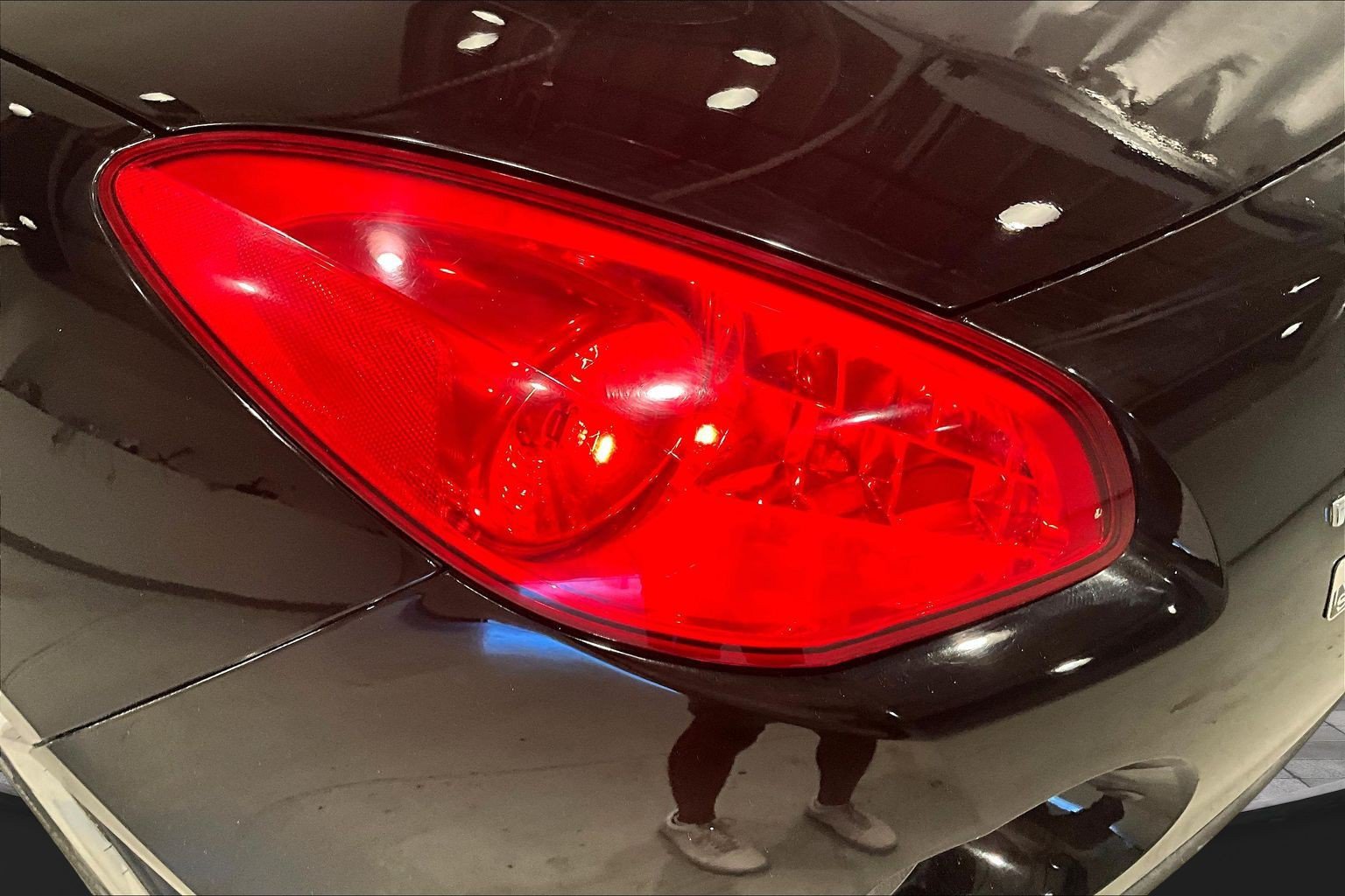 Used 2007 Pontiac Solstice Convertible w/ Premium Package RWD image 20
