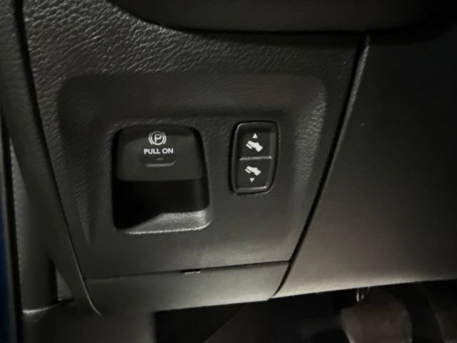 Used 2023 RAM 1500 Laramie AWD/4WD image 10