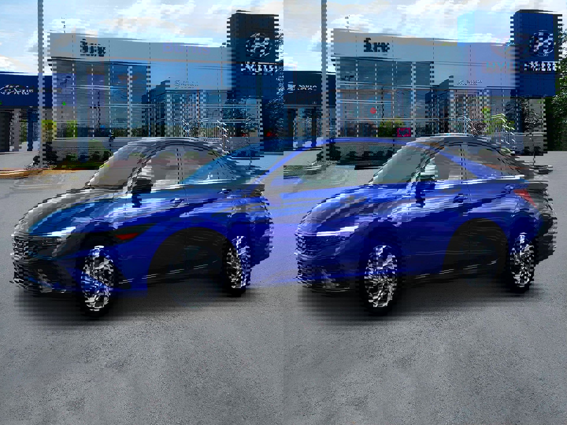 New 2025 Hyundai Elantra SEL image 2