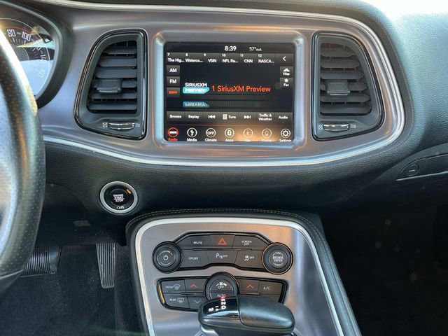 Used 2019 Dodge Challenger SXT w/ Driver Convenience Group image 15