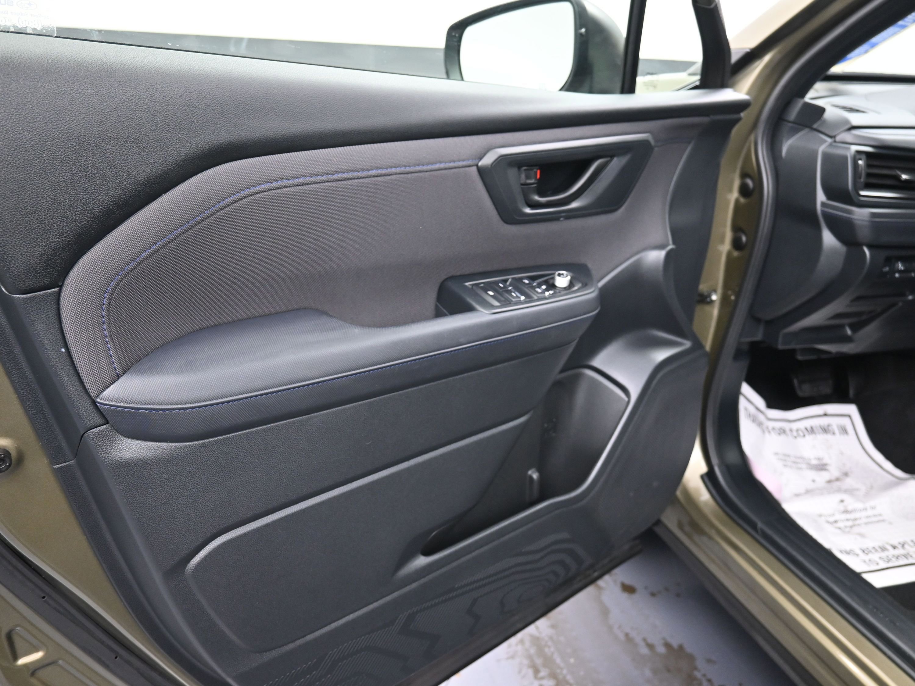 Used 2025 Subaru Forester Premium image 16