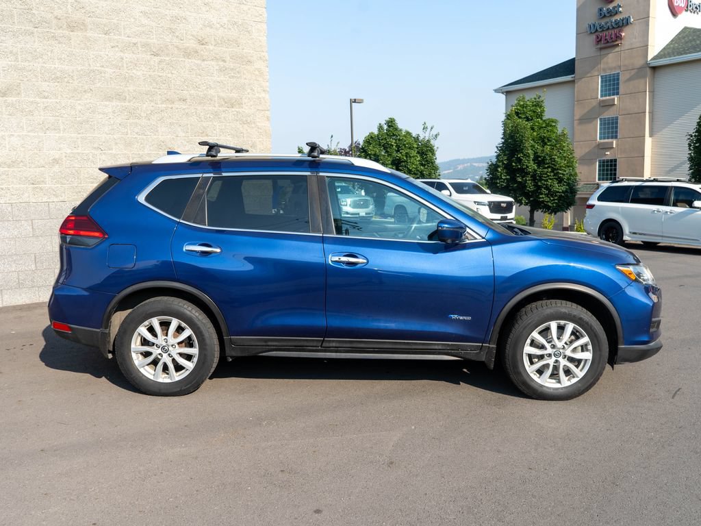 Used 2017 Nissan Rogue SV w/ HEV Premium Package AWD/4WD image 8