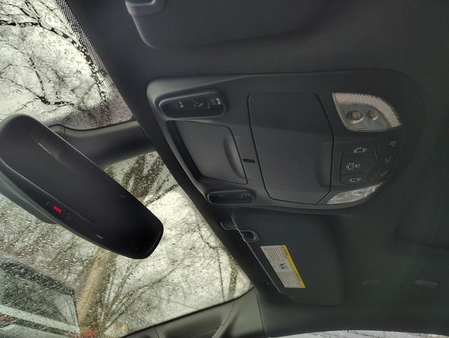 New 2026 Chrysler Pacifica Select AWD/4WD image 25