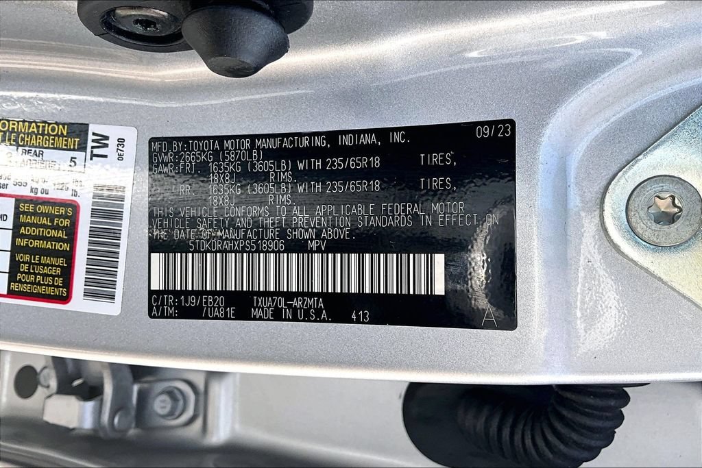 Used 2023 Toyota Highlander XLE FWD image 18