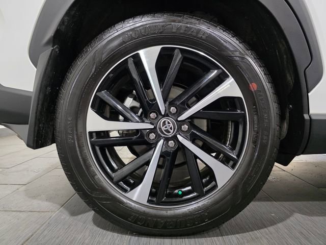 Used 2025 Toyota Corolla Cross XSE w/ Convenience Package image 24