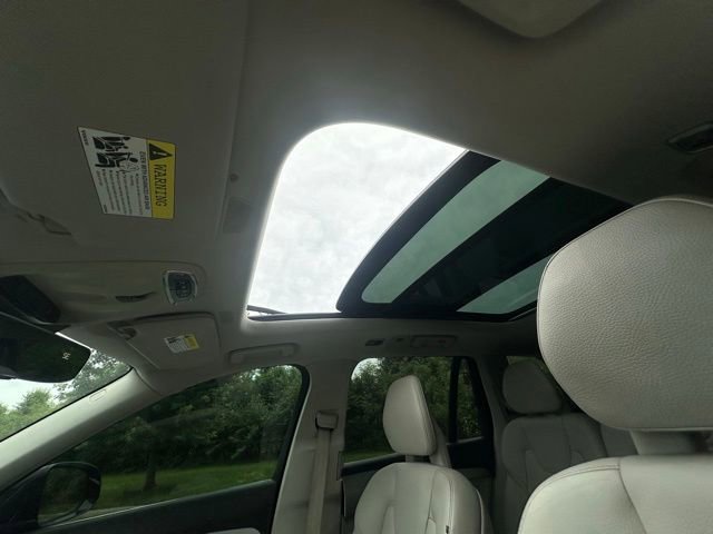 Used 2018 Volvo XC90 T5 Momentum w/ Convenience Package AWD/4WD image 26