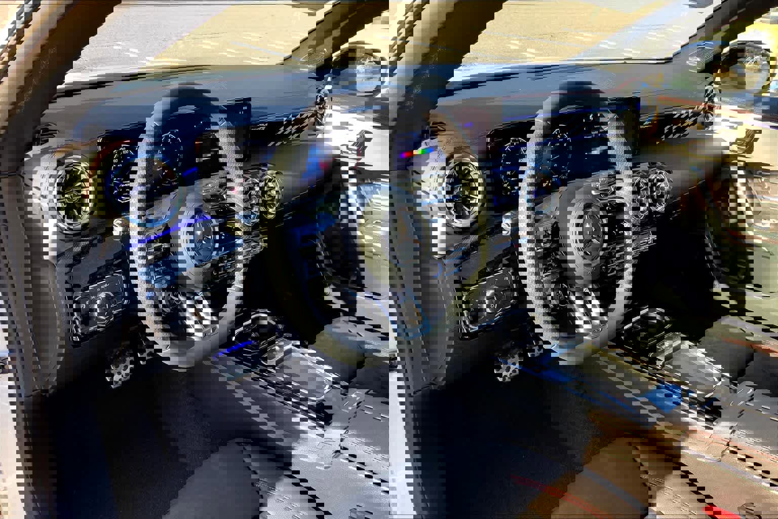 Certified 2025 Mercedes-Benz CLA 35 AMG 4MATIC image 9