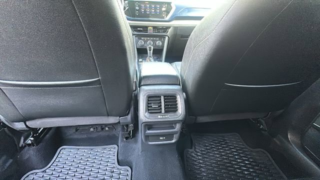 Used 2022 Volkswagen Taos SE AWD/4WD image 28