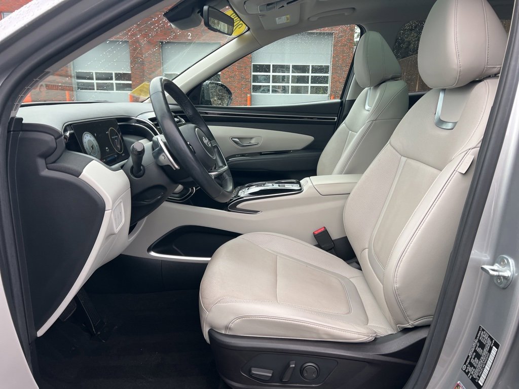 Used 2022 Hyundai Tucson Limited image 11