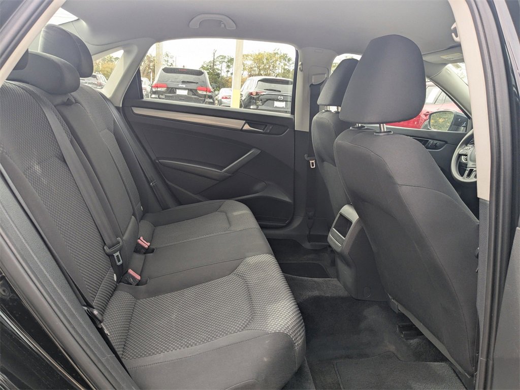Used 2015 Volkswagen Passat 1.8T Limited Edition image 15