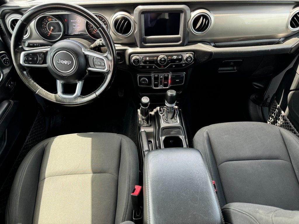 Used 2020 Jeep Wrangler Unlimited Sahara image 22
