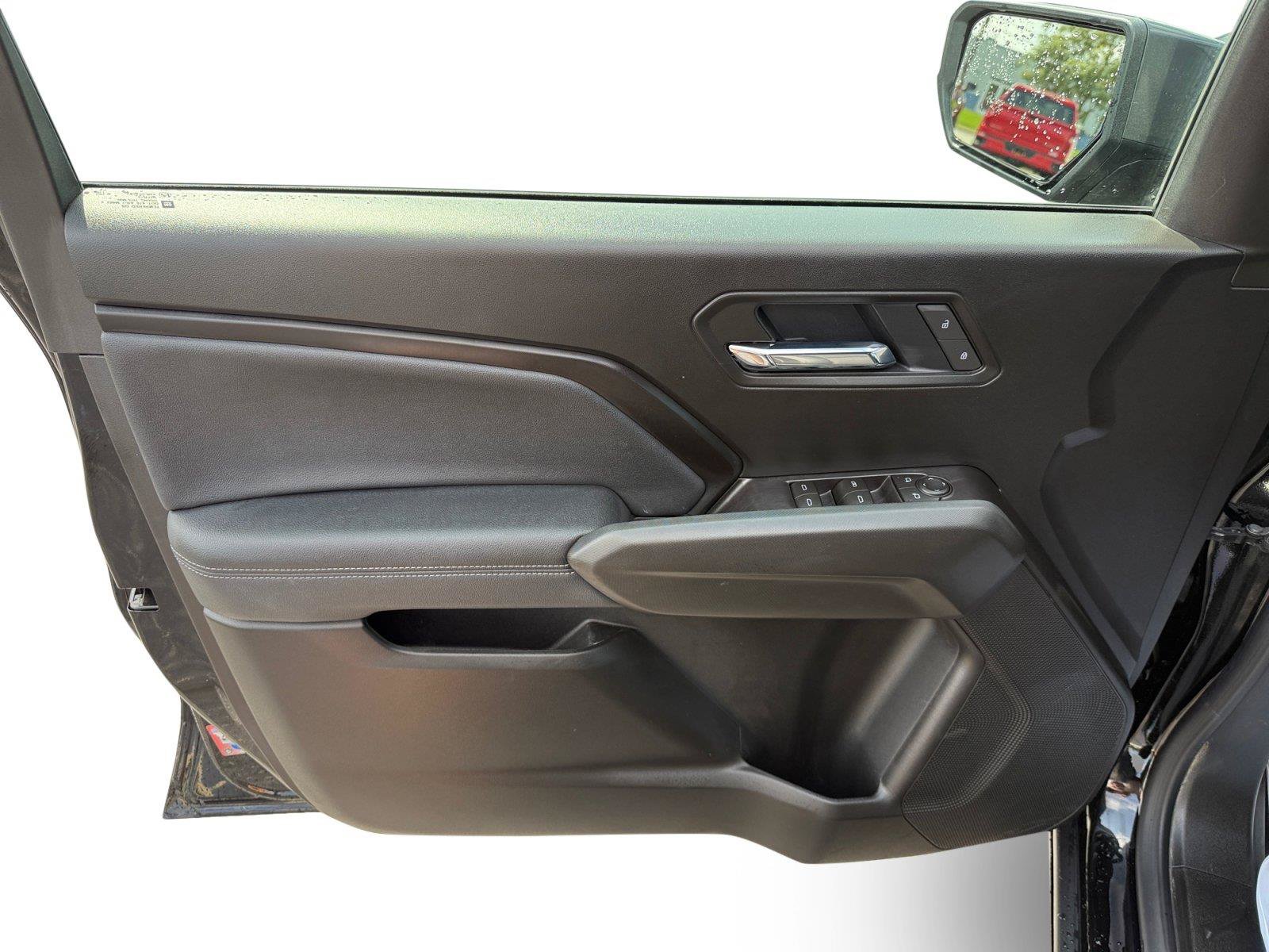 Used 2026 Chevrolet Colorado LT w/ LT Convenience Package AWD/4WD image 9