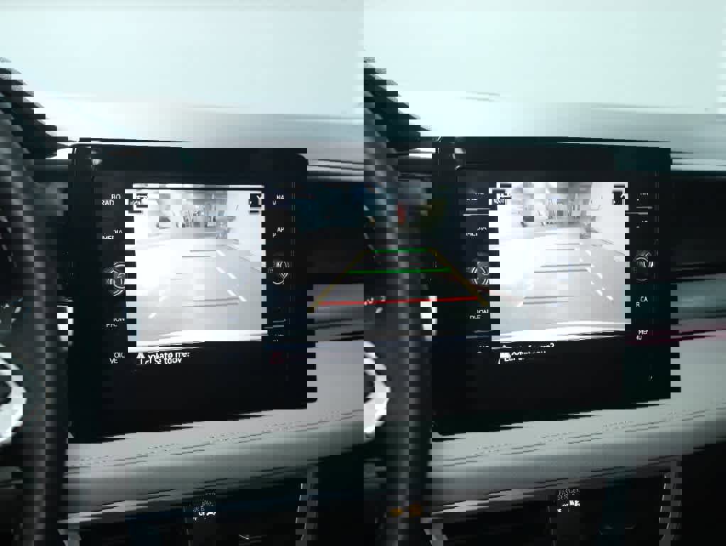 Certified 2025 Volkswagen Taos SEL image 29