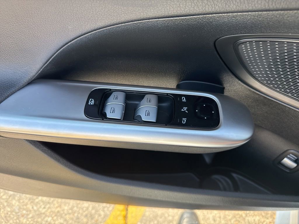 Used 2022 Mercedes-Benz C 300 4MATIC Sedan image 17