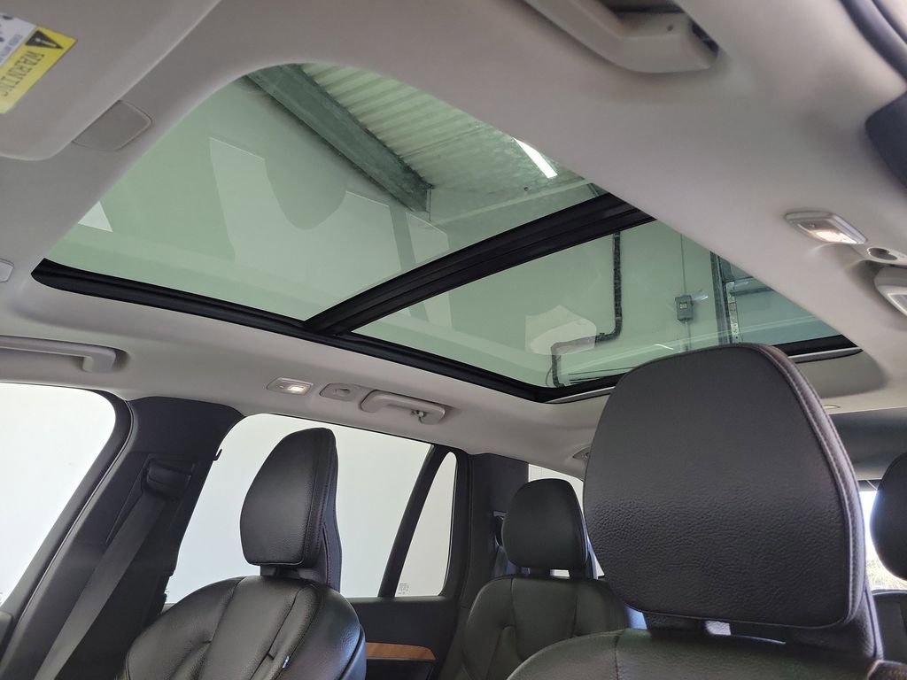 Used 2023 Volvo XC90 B6 Plus image 20