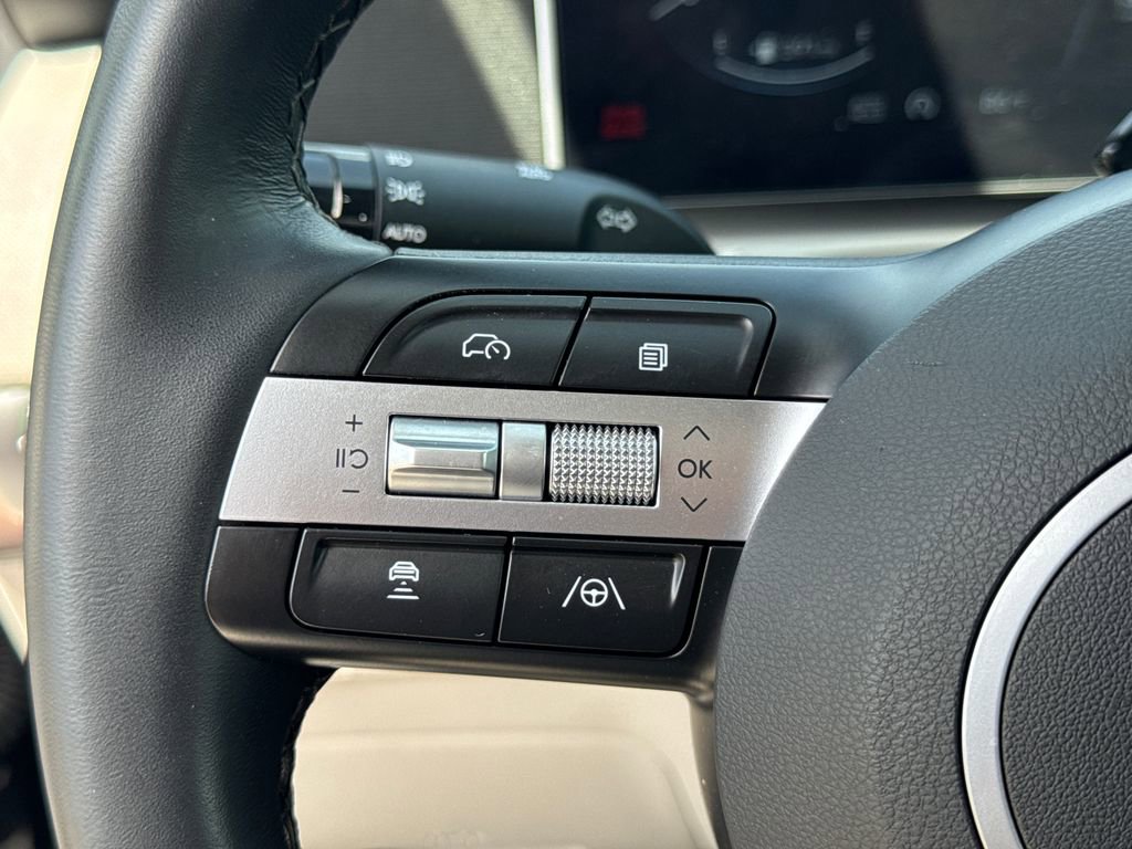 Certified 2025 Hyundai Tucson SEL FWD image 25