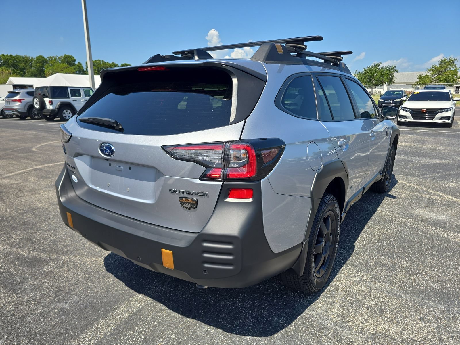 Used 2025 Subaru Outback Wilderness w/ Wilderness Package AWD/4WD image 4