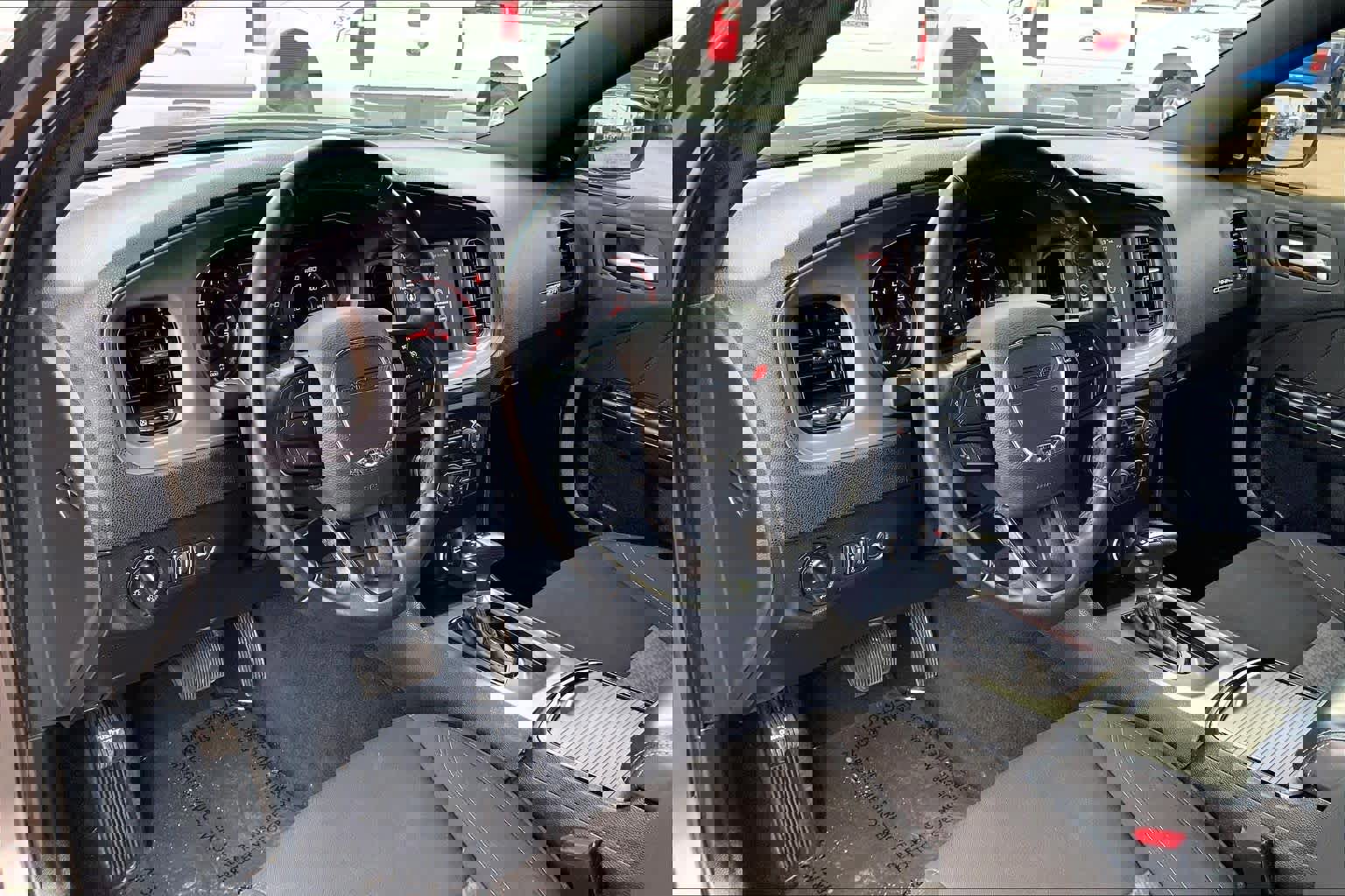 Used 2023 Dodge Charger SXT w/ Blacktop Package image 18